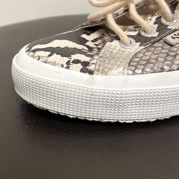 Superga Ivory Taupe Gray White Snakeskin Print Lace Up Sneakers 6 Faux Leather - Picture 11 of 12